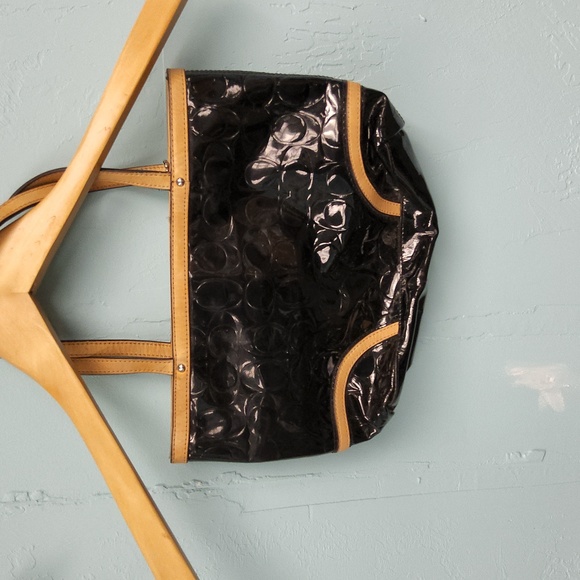 Coach purse - Picture 2 of 3